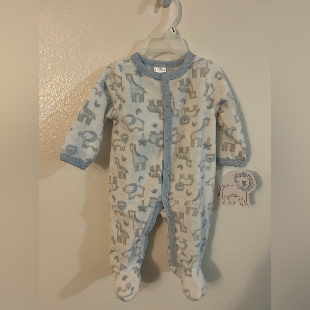 Little Beginnings Footed Pajamas 0-3 months